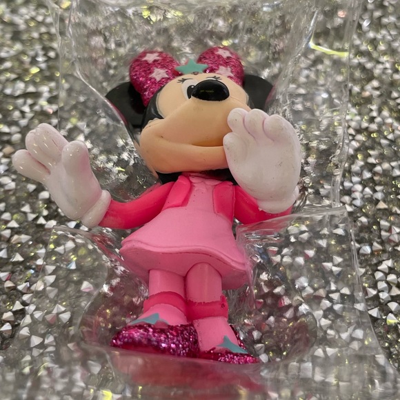 Minnie Mouse Figurine - Picture 5 of 11